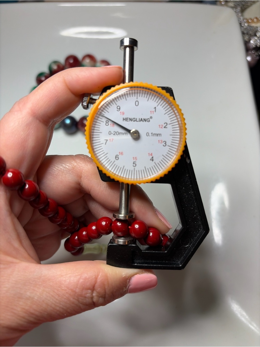 2 Cinnabar bracelet and 1 Multi colored gape Beaded - garterized - Picture 4 of 4
